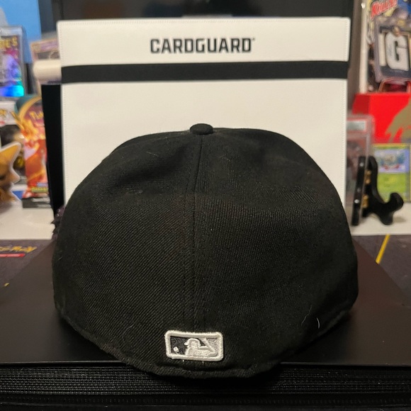 Chicago White Sox MLB New Era Fitted Cap Baseball Hat - Picture 2 of 5